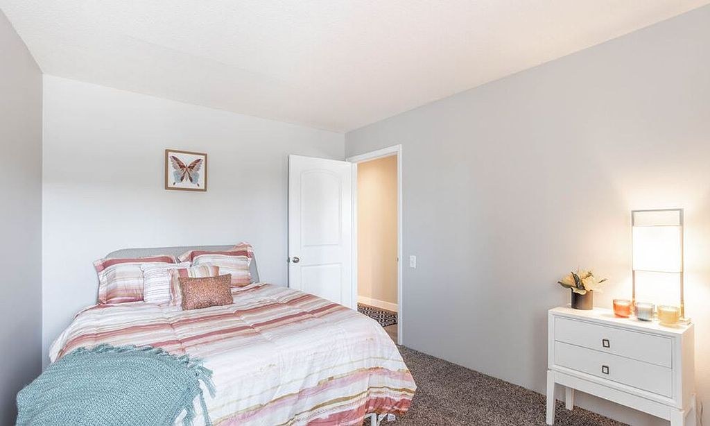 1 beds 1.0 baths (560 sqft) floorplan