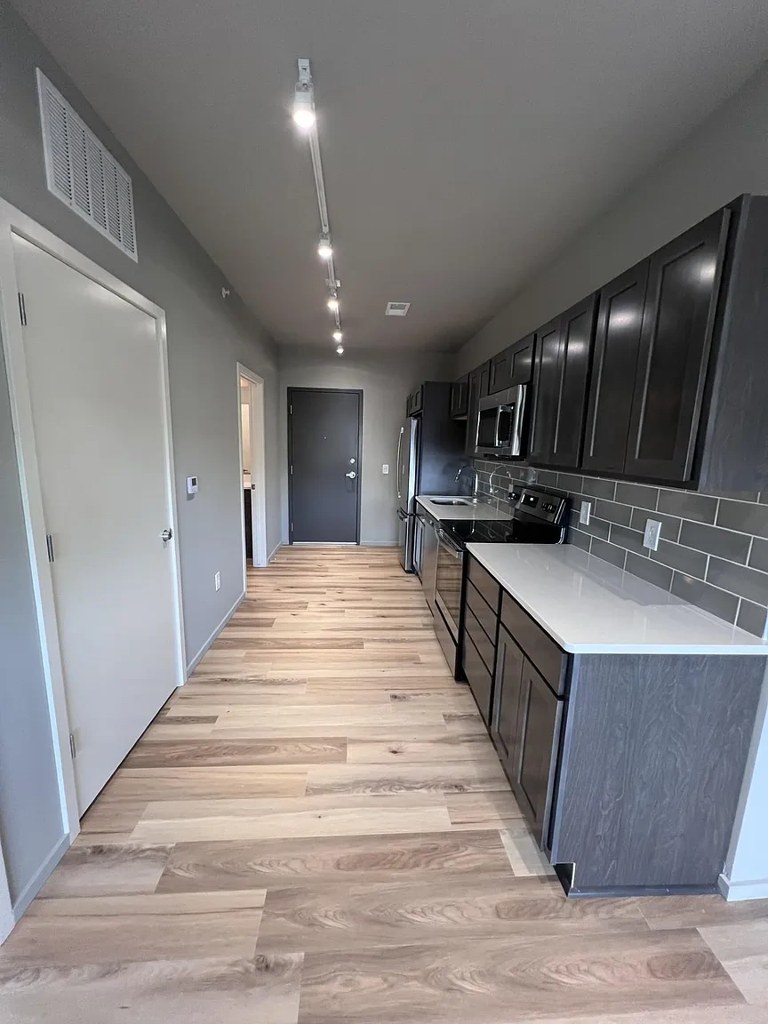 1 bd floorplan