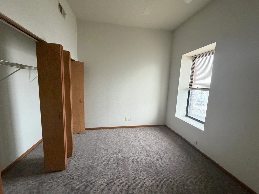 2 bd floorplan